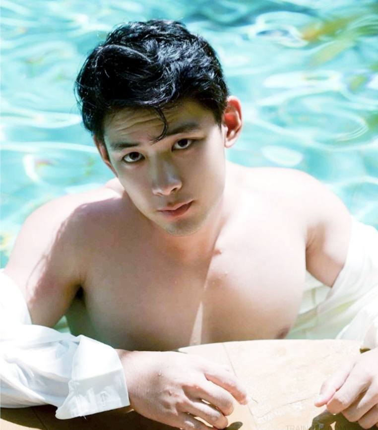 รูปหน้า.อก.เอว.สะโพก.ต้นขา.บั้นท้าย..ได้ใจไปหมด