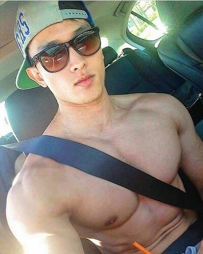 หล่อบ้างน่ารักบ้าง ๘๐