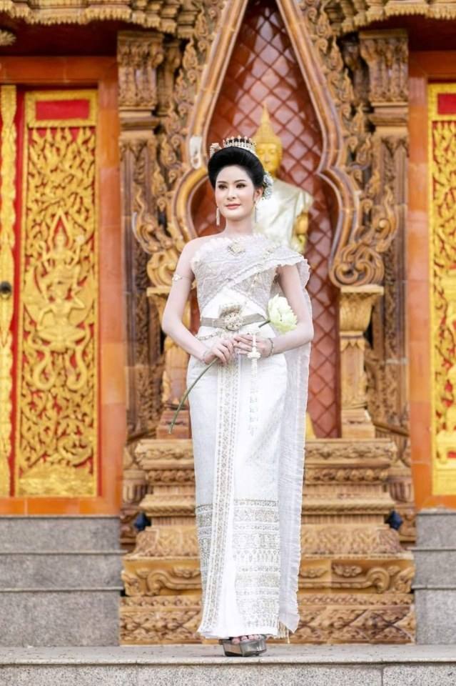 ชุดไทยจักรพรรดิ-Thai Chakraphat