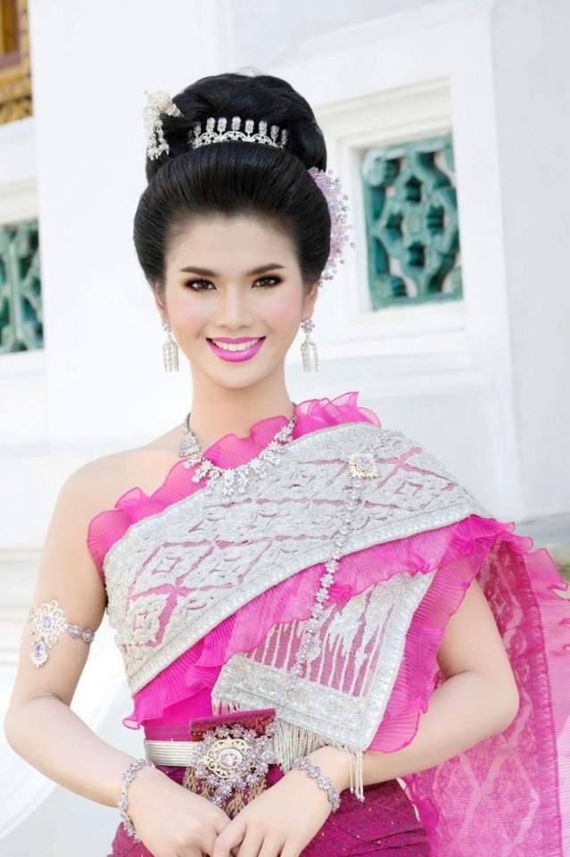 ชุดไทยจักรพรรดิ-Thai Chakraphat