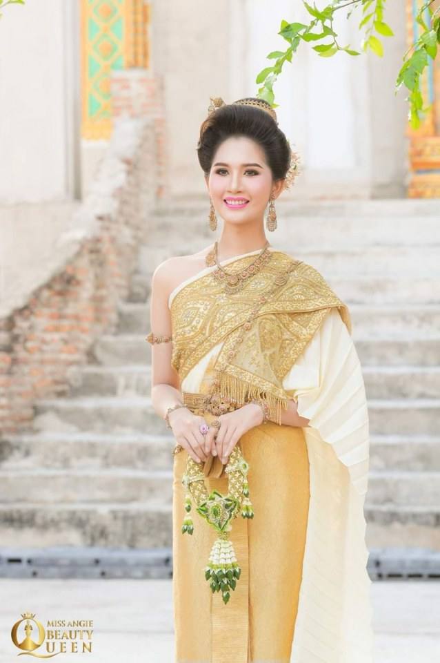 ชุดไทยจักรพรรดิ-Thai Chakraphat