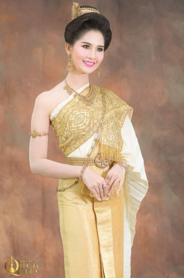 ชุดไทยจักรพรรดิ-Thai Chakraphat