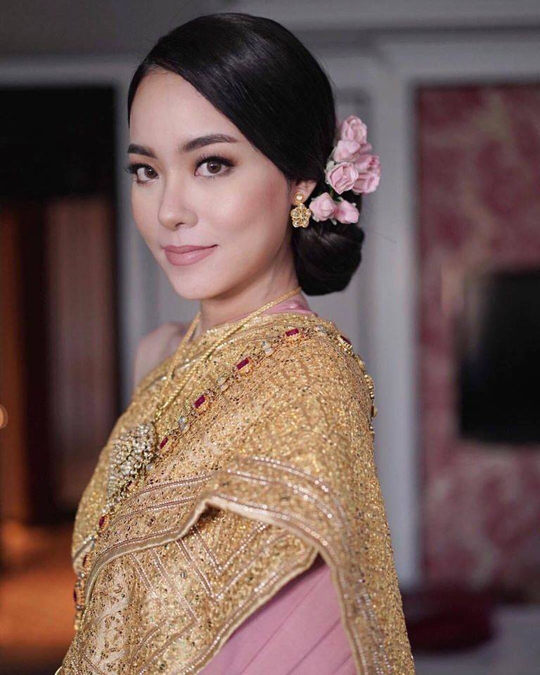 Thai wedding dress | Thailand &ldquo;ชุดไทยจันทร์โสมา&rdquo;