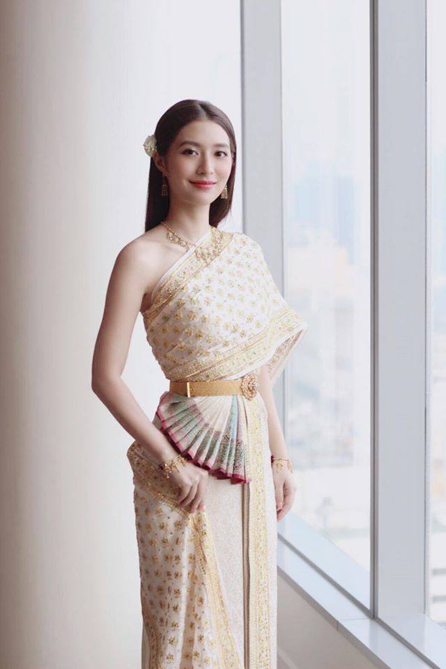 Thai wedding dress | Thailand &ldquo;ชุดไทยจันทร์โสมา&rdquo;