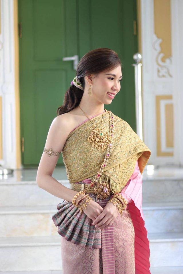 Thai wedding dress | Thailand &ldquo;ชุดไทยจันทร์โสมา&rdquo;