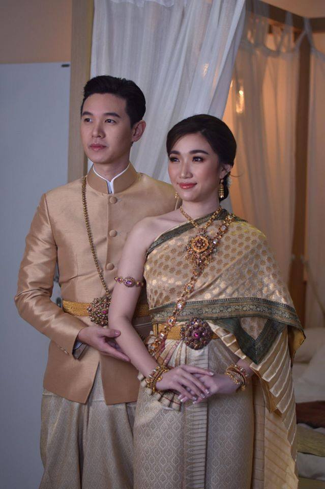 Thai wedding dress | Thailand &ldquo;ชุดไทยจันทร์โสมา&rdquo;
