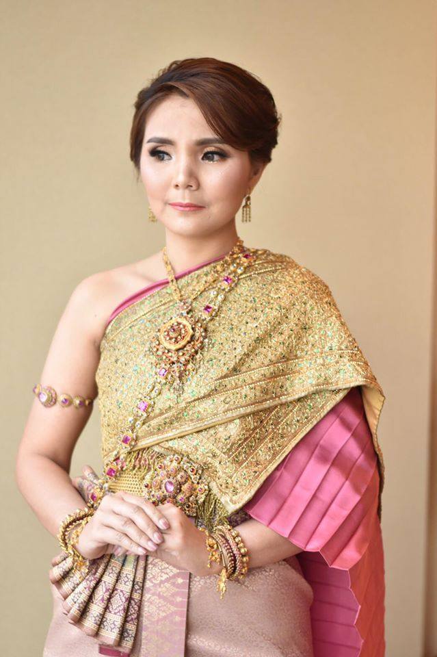 Thai wedding dress | Thailand &ldquo;ชุดไทยจันทร์โสมา&rdquo;