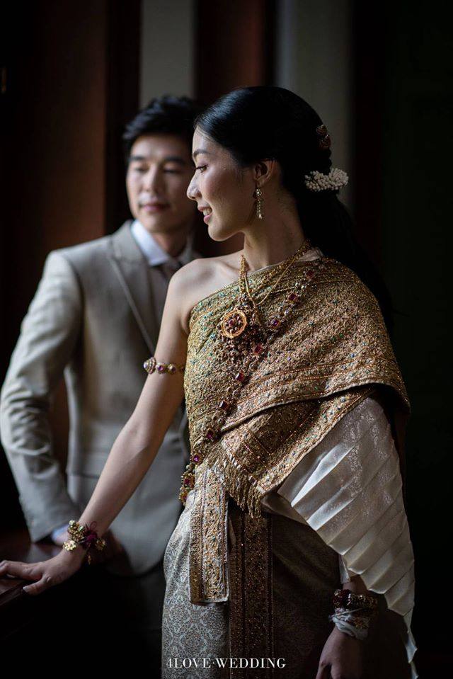 Thai wedding dress | Thailand &ldquo;ชุดไทยจันทร์โสมา&rdquo;