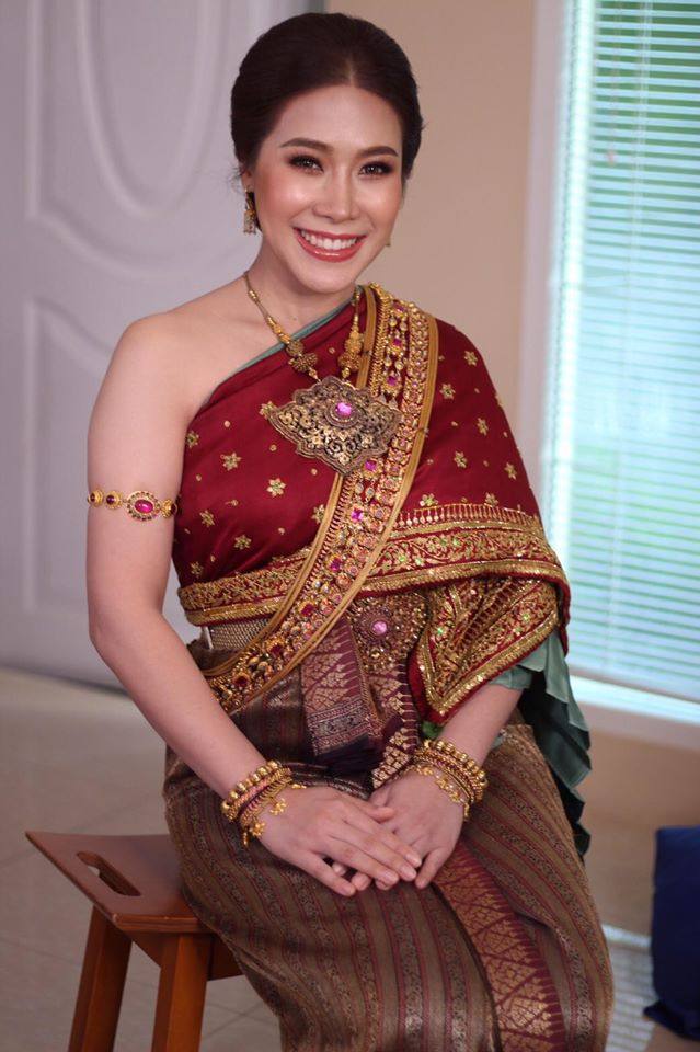 Thai wedding dress | Thailand &ldquo;ชุดไทยจันทร์โสมา&rdquo;