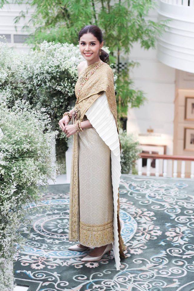Thai wedding dress | Thailand &ldquo;ชุดไทยจันทร์โสมา&rdquo;