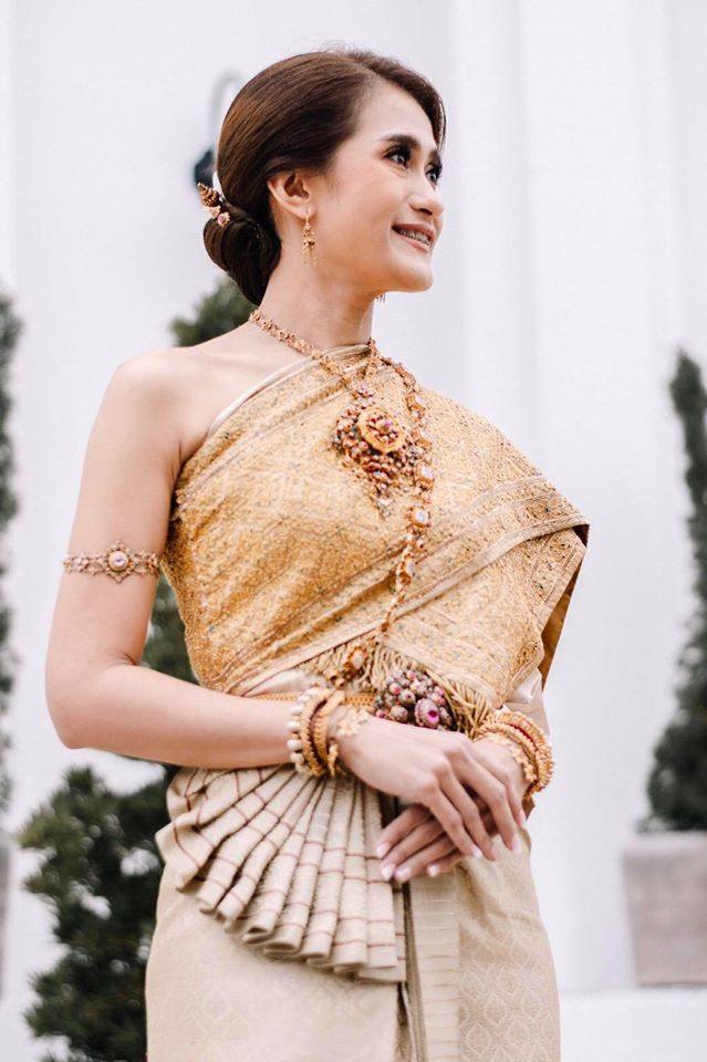 Thai wedding dress | Thailand “ชุดไทยจันทร์โสมา”