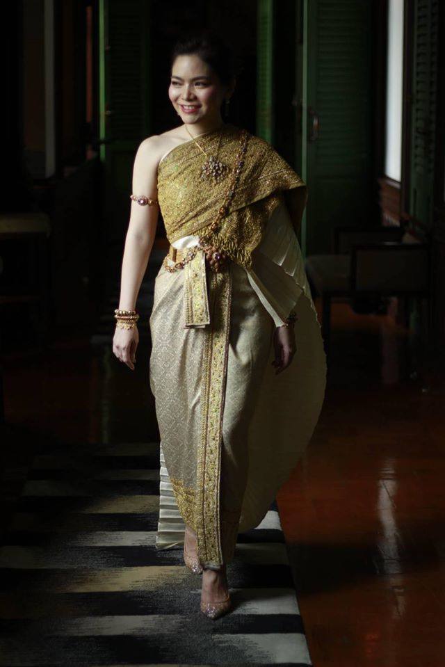 Thai wedding dress | Thailand “ชุดไทยจันทร์โสมา”