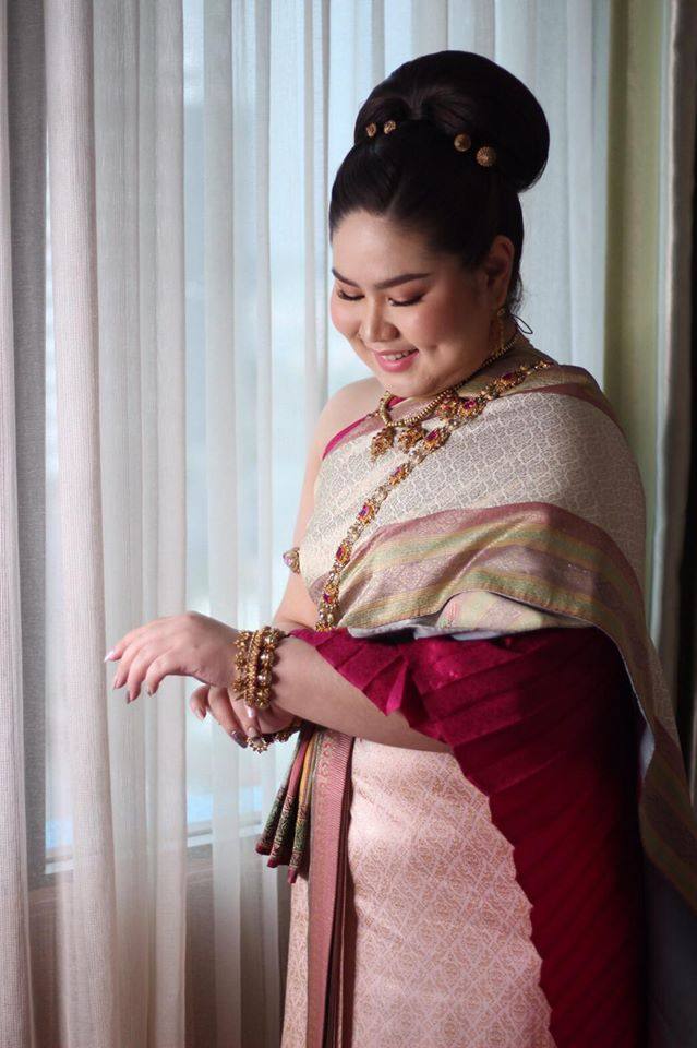 Thai wedding dress | Thailand “ชุดไทยจันทร์โสมา”