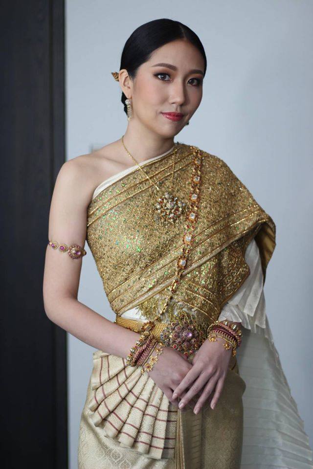 Thai wedding dress | Thailand “ชุดไทยจันทร์โสมา”