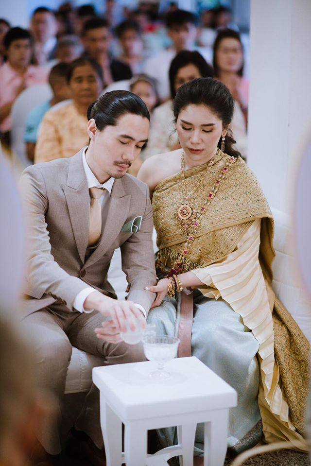 Thai wedding dress | Thailand “ชุดไทยจันทร์โสมา”