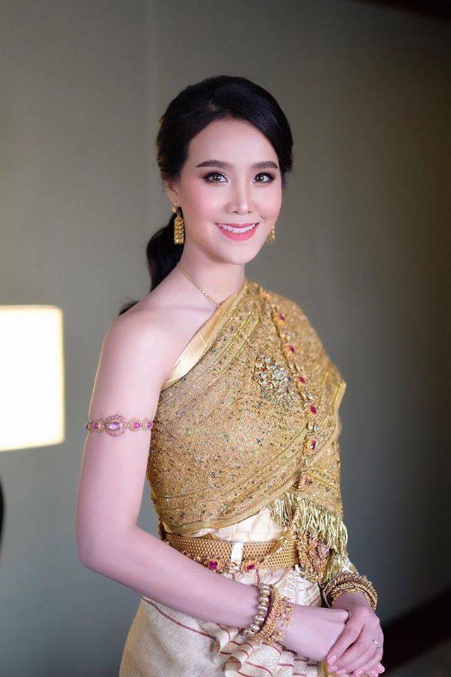 Thai wedding dress | Thailand “ชุดไทยจันทร์โสมา”