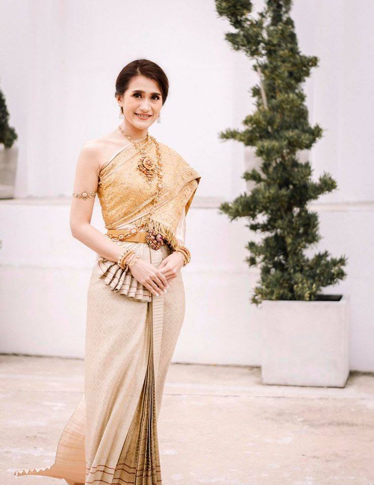 Thai wedding dress | Thailand “ชุดไทยจันทร์โสมา”