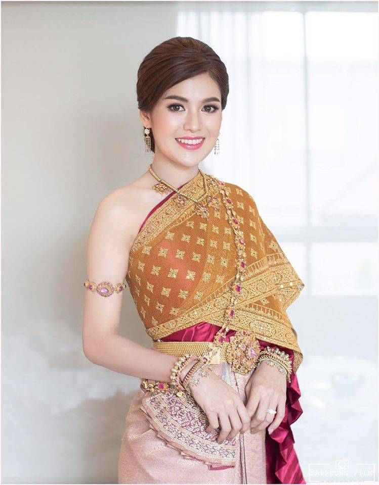 Thai wedding dress | Thailand “ชุดไทยจันทร์โสมา”