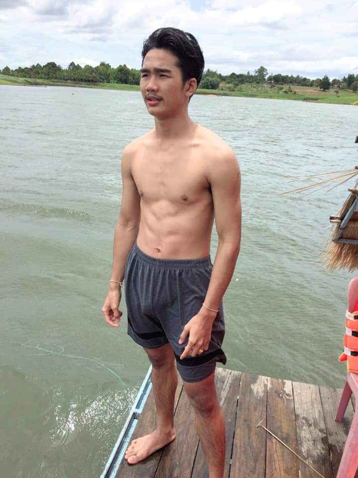 แมนๆเตะบอลกันหลบไป นักมวยแซ่บๆ มาแล้วค่ะ