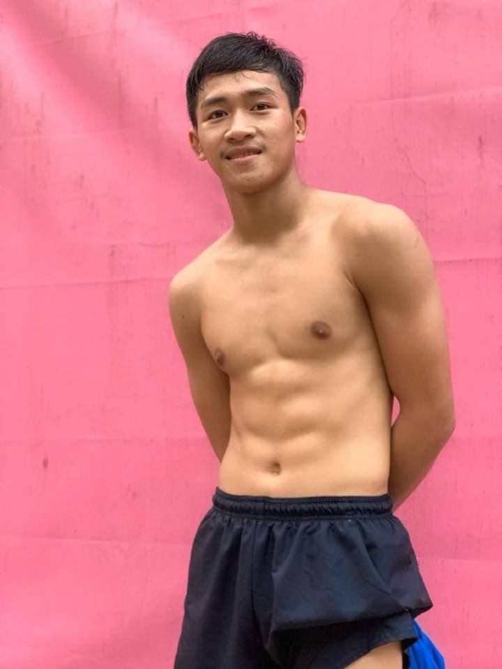 แมนๆเตะบอลกันหลบไป นักมวยแซ่บๆ มาแล้วค่ะ