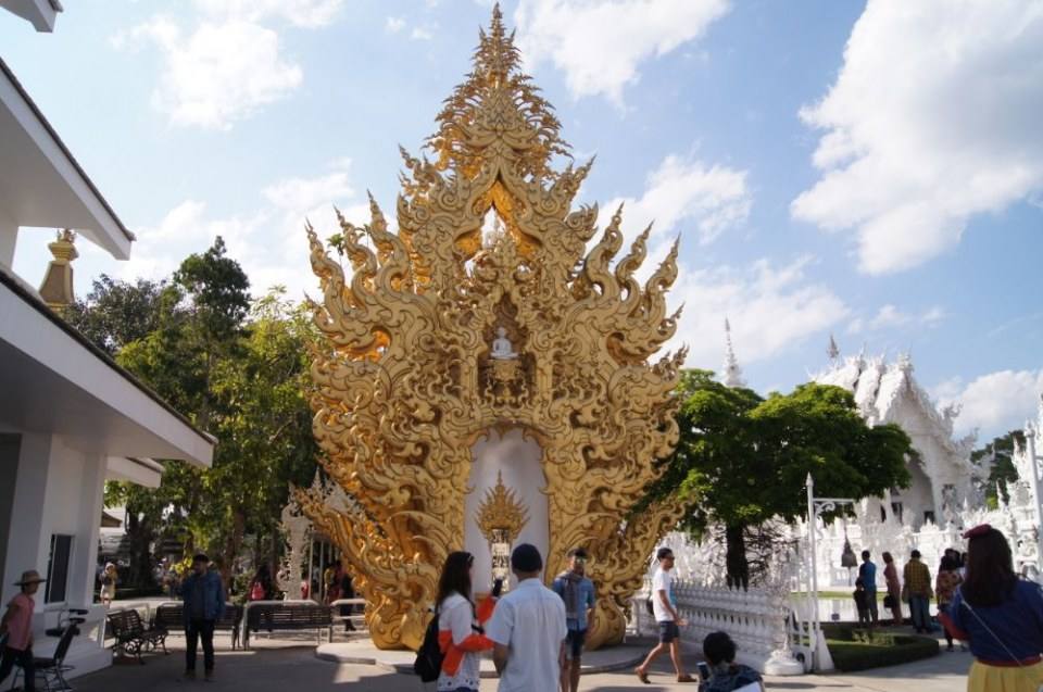 วัดร่องขุน เชียงราย น่าเที่ยว