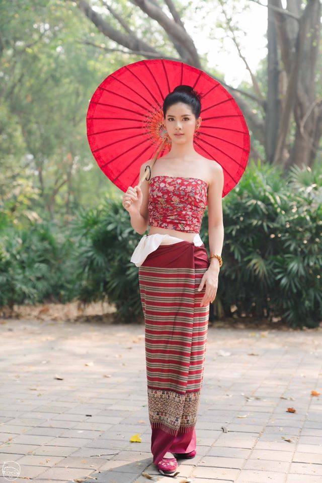 Tai Yuan ethnic | Lanna traditional costume, Thailand