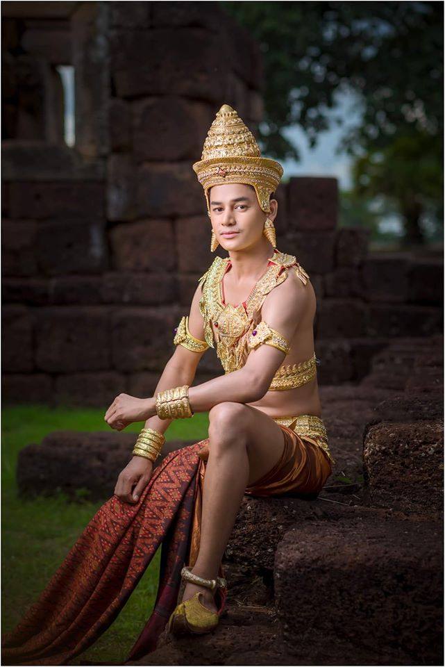 Thai Guy in Lavo kingdom costume | Thailand