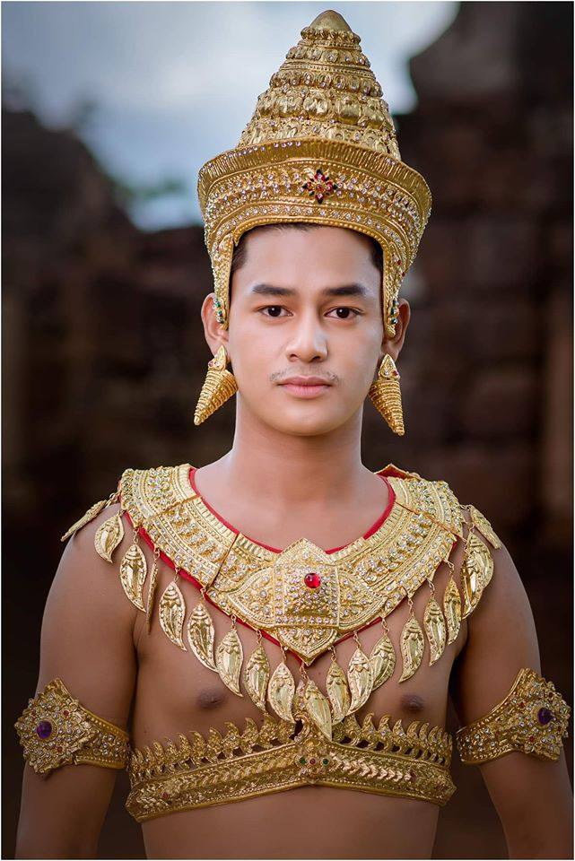 Thai Guy in Lavo kingdom costume | Thailand