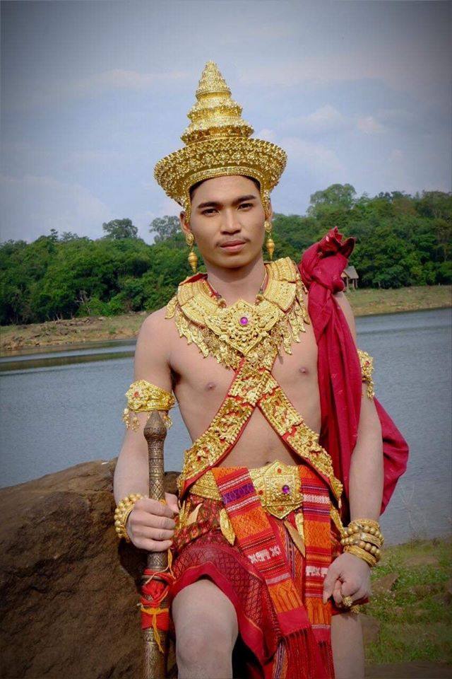 Thai Guy in Lavo kingdom costume | Thailand