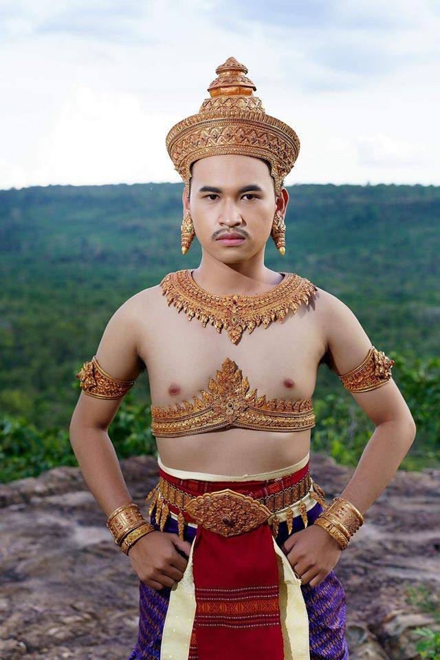 Thai Guy in Lavo kingdom costume | Thailand