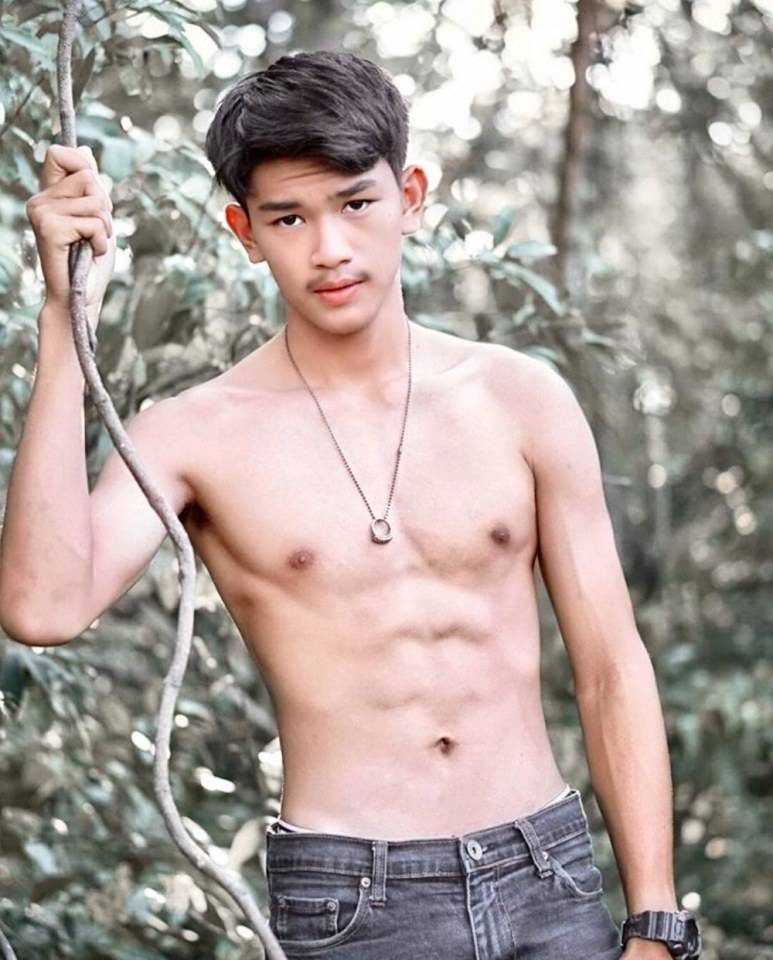 รับน้อง..
