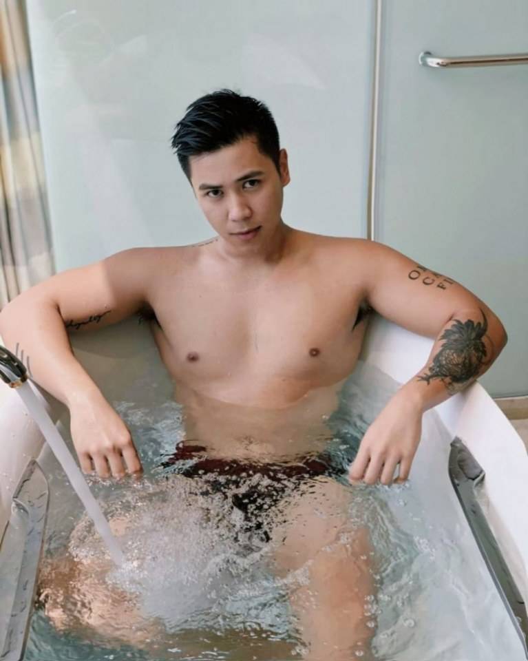 ถอดโชว์ประปราย /61/