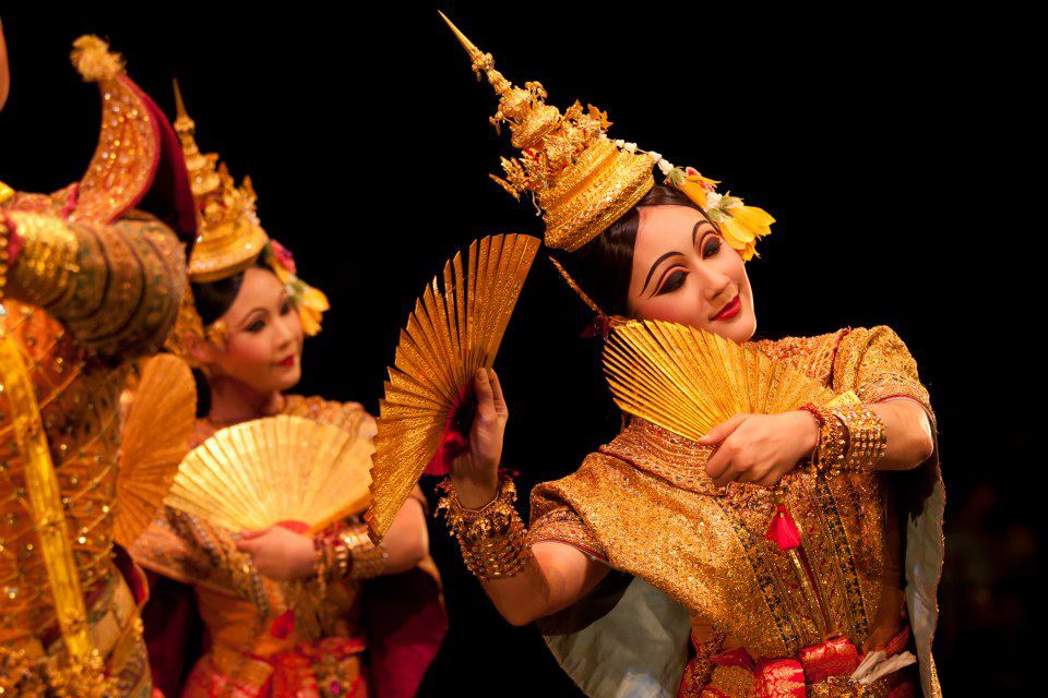 Khon "จองถนน" masked dance drama in Thailand