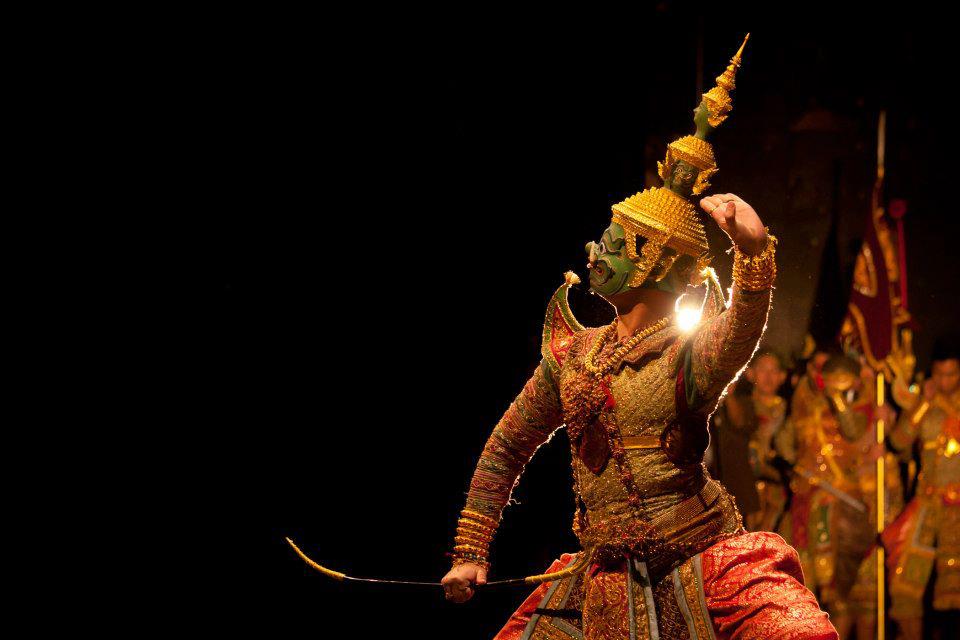 Khon "จองถนน" masked dance drama in Thailand