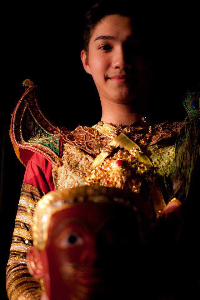 Khon "จองถนน" masked dance drama in Thailand