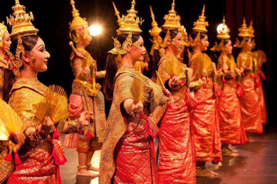 Khon "จองถนน" masked dance drama in Thailand