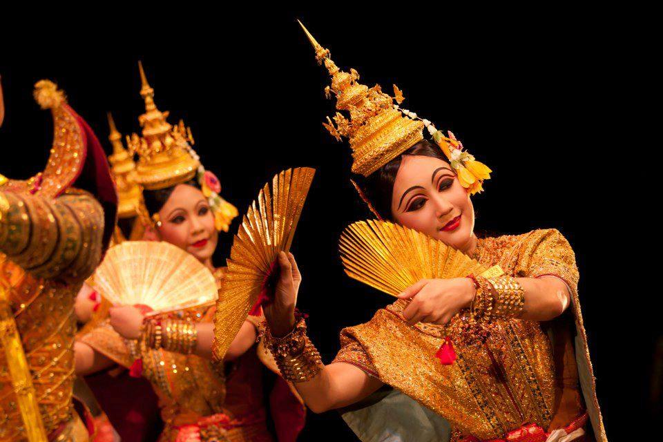 Khon "จองถนน" masked dance drama in Thailand