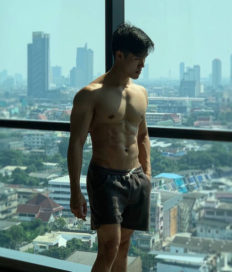 หุ่นดีมีมากมาย