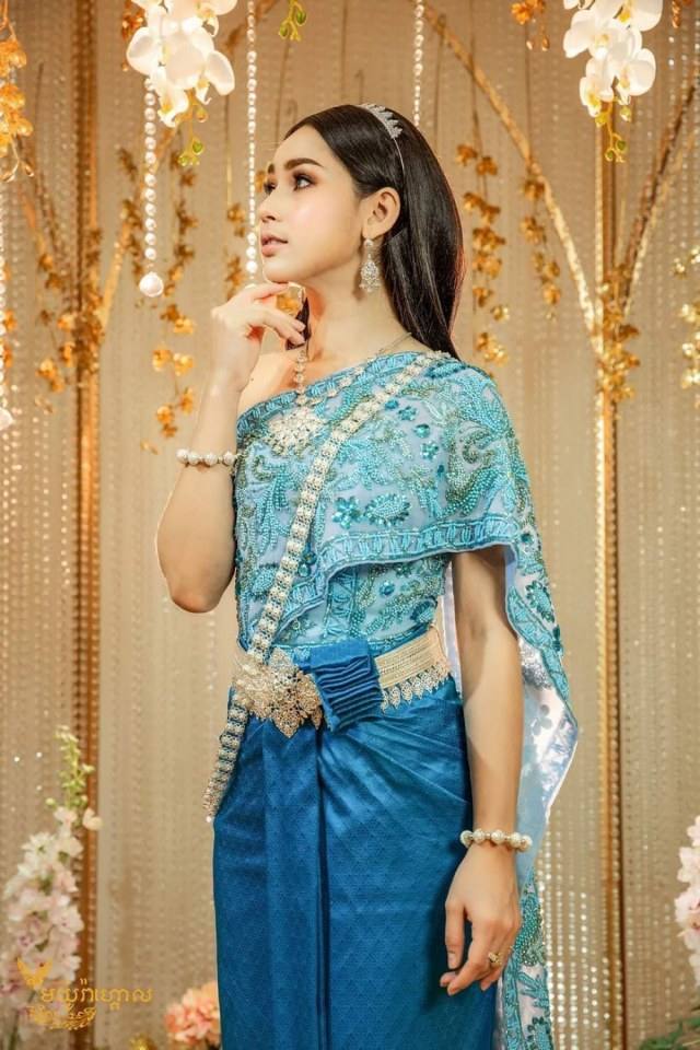 Thai Dress: Thai costume | ชุดไทย