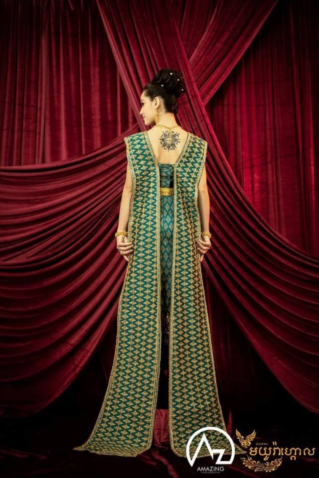 Thai Dress: Thai costume | ชุดไทย