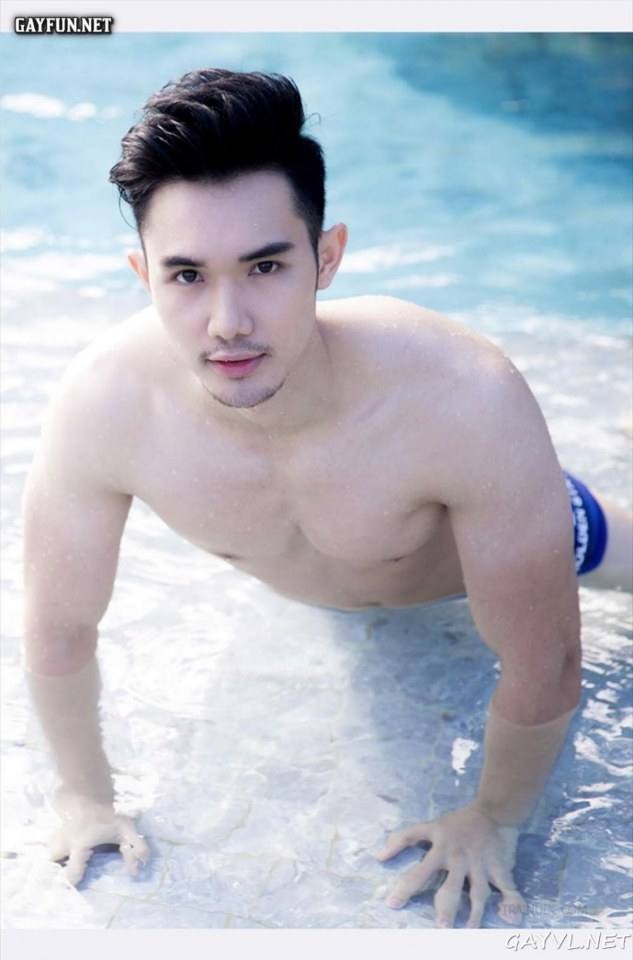 trainude.ดอท.คอม&bull;อุ๊บส์พูดถึงก็มา..โฮ่งๆ