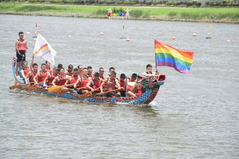 อาตี๋นักกีฬาเรือมังกร