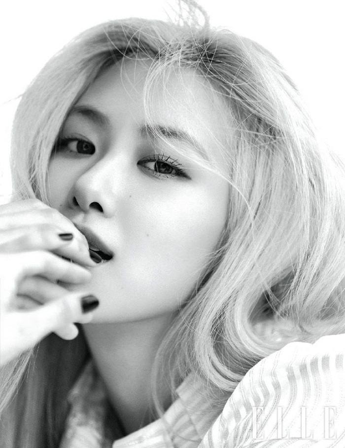 (BLACKPINK) Ros&eacute; @ Elle Korea July 2020