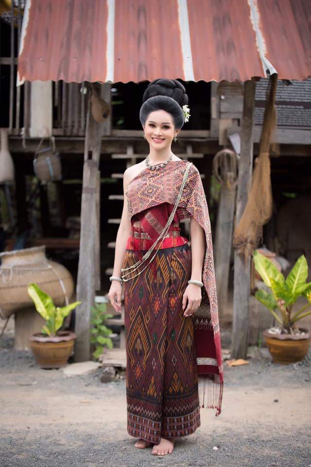 Thailand 🇹🇭 | Thai Traditional Dress