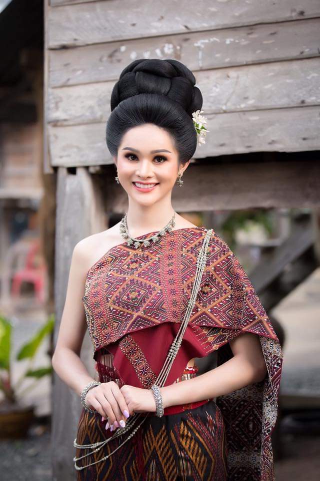 Thailand 🇹🇭 | Thai Traditional Dress