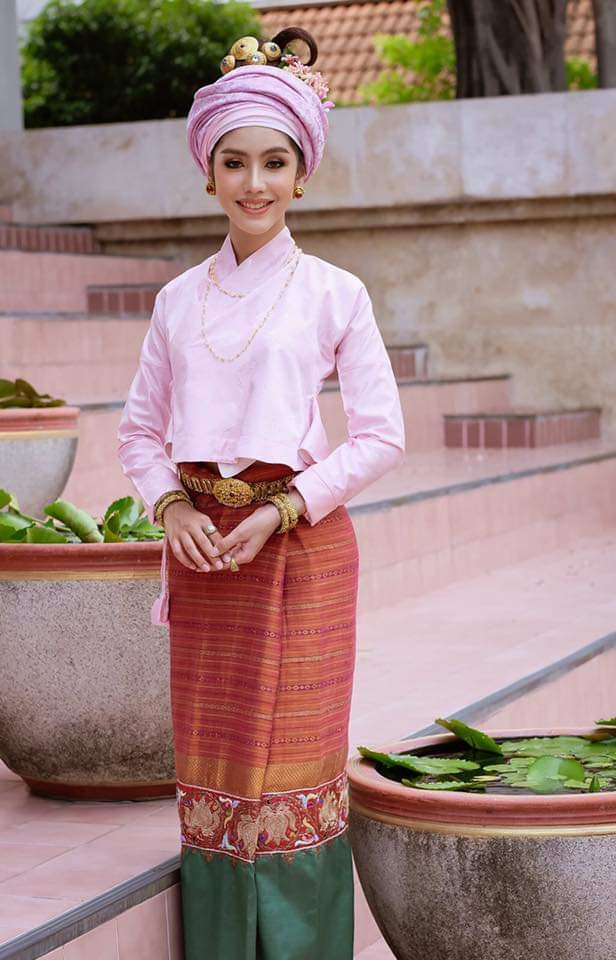 Thailand 🇹🇭 | Thai Traditional Dress