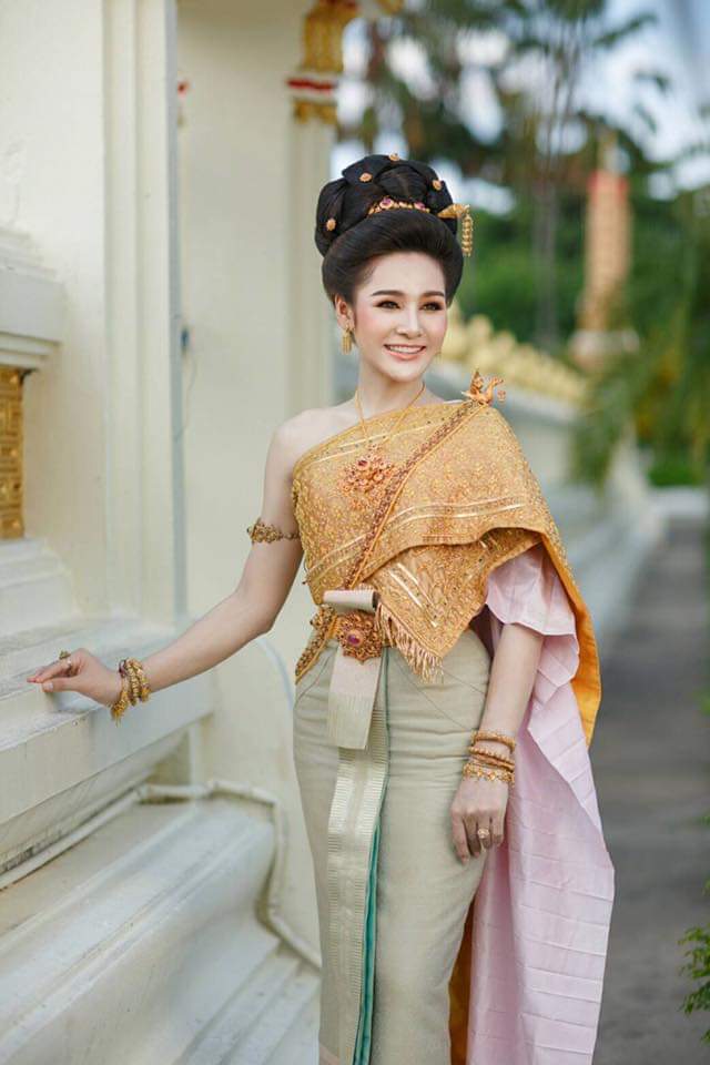Thailand 🇹🇭 | Thai Traditional Dress