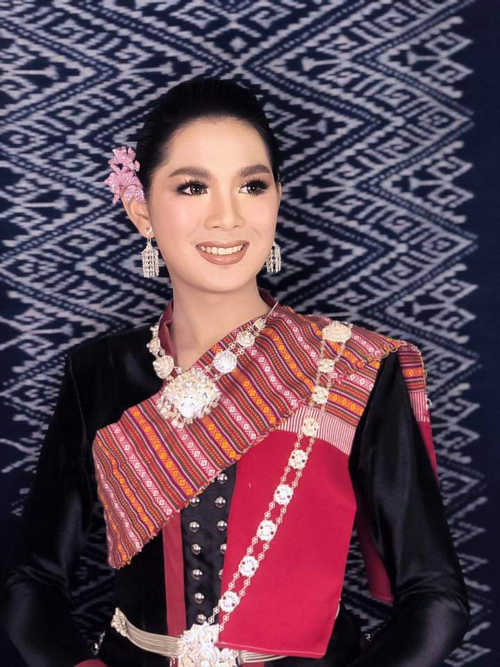 Thailand 🇹🇭 | Thai Traditional Dress