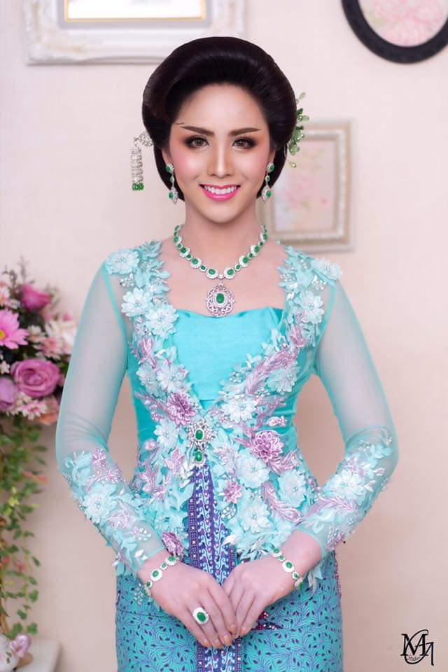 Thailand 🇹🇭 | Thai Traditional Dress