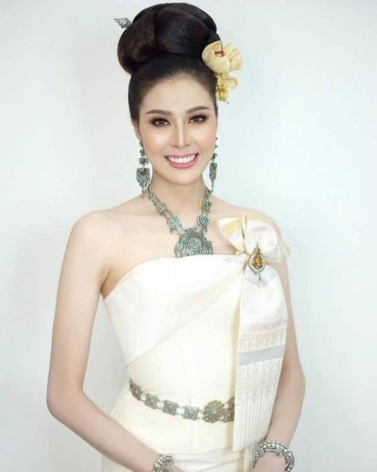 Thailand 🇹🇭 | Thai Traditional Dress